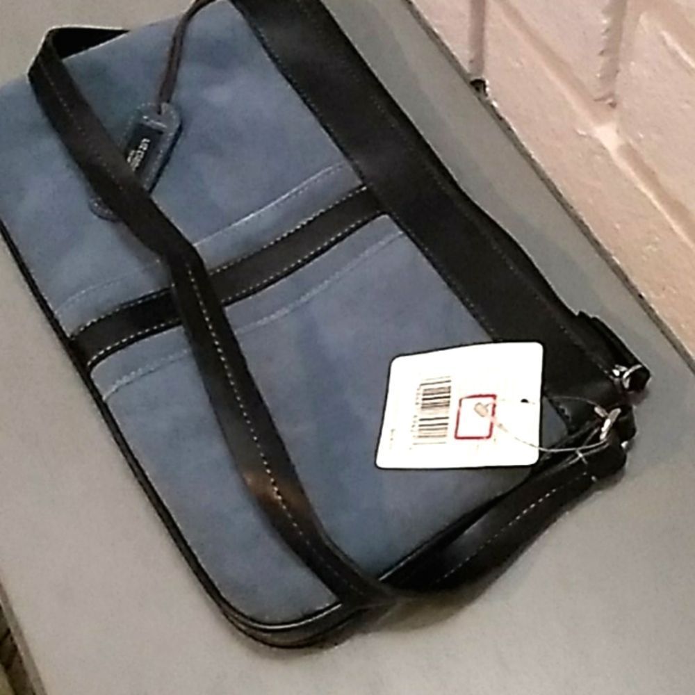 Liz Claiborne Blue/Black Leather Bag. NWT - Picture 10 of 12